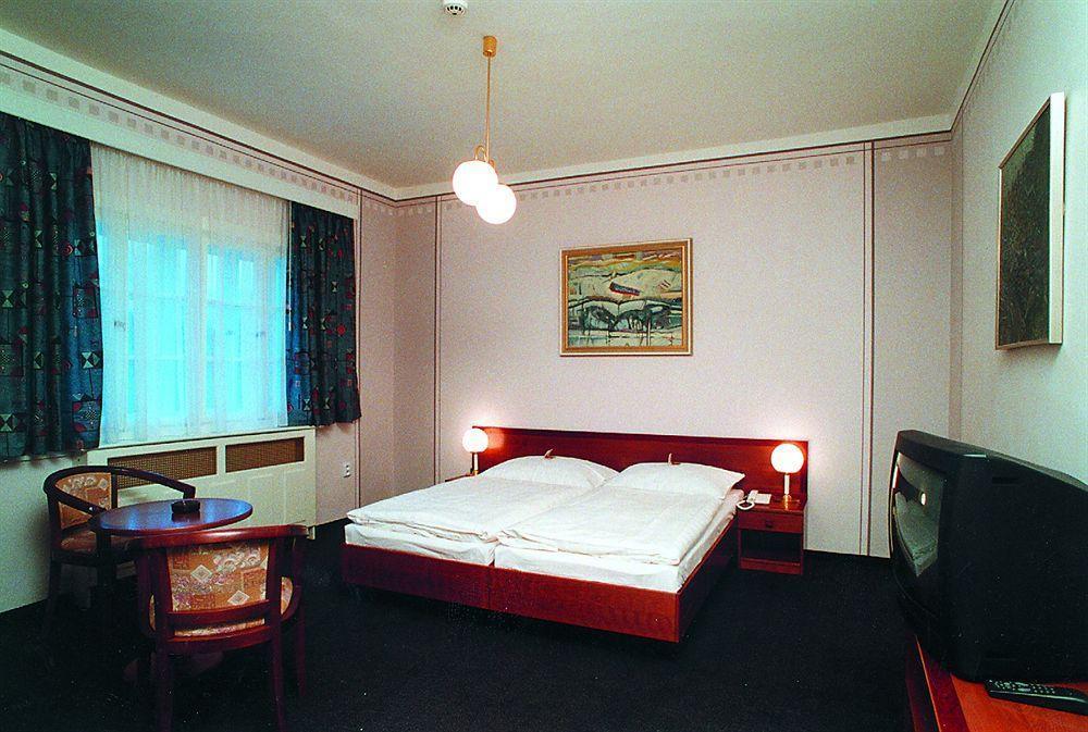 Art Deco Hotel Hoffmann 클라드노 외부 사진